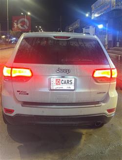 جیپ گراند شیرۆکی